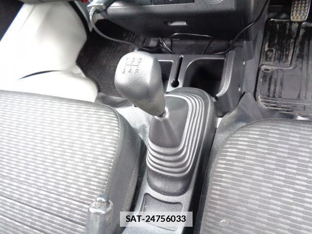 Subaru SAMBAR TRUCK 2022-07 7810305-14
