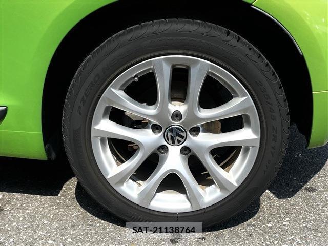 VolksWagen SCIROCCO 2010-06 7798242-19