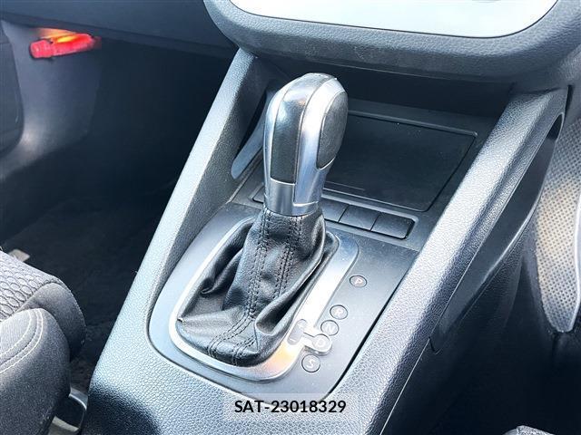 VolksWagen SCIROCCO 2013-08 7798243-15
