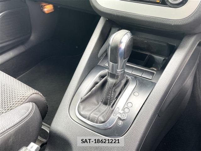 VolksWagen SCIROCCO 2012-03 7798246-15