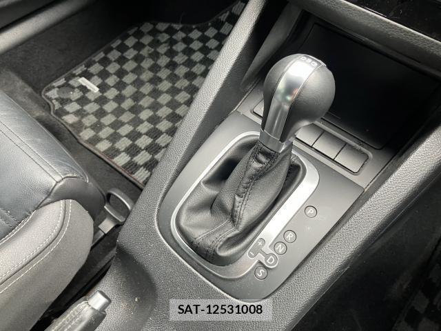 VolksWagen SCIROCCO 2010-03 7810214-8