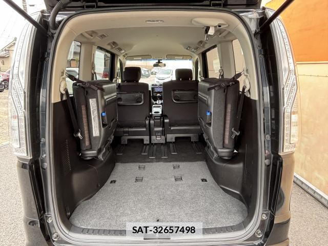 Nissan SERENA 2015-05 7793556-17