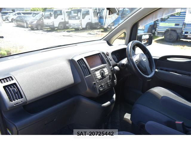 Nissan SERENA 2006-01 7796552-16