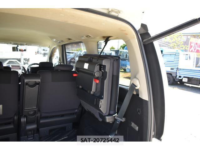 Nissan SERENA 2006-01 7796552-17