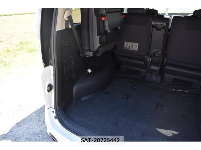 Nissan SERENA 2006-01 7796552-18