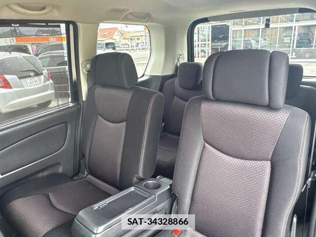 Nissan SERENA 2011-01 7796650-18