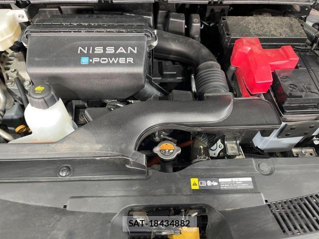 Nissan SERENA 2023-06 7797541-17