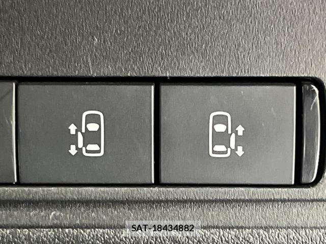 Nissan SERENA 2023-06 7797541-4