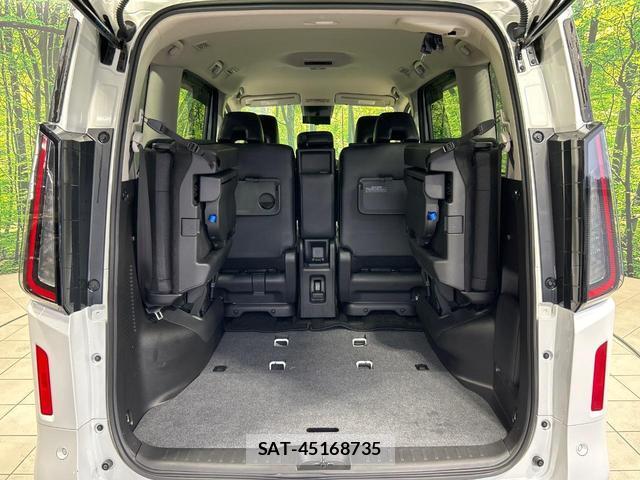 Nissan SERENA 2023-08 7797653-10