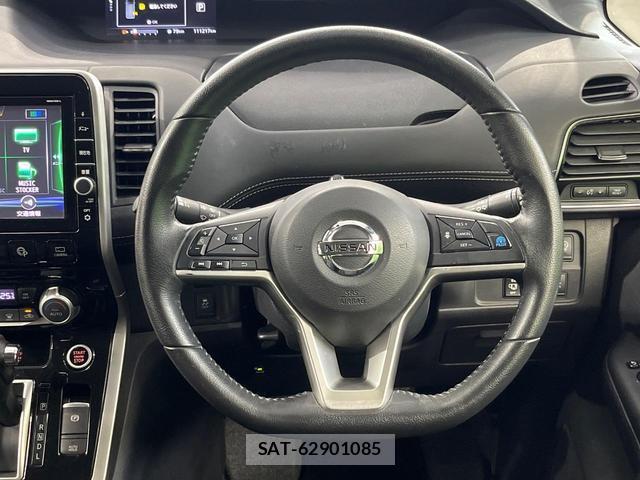 Nissan SERENA 2016-10 7798128-10
