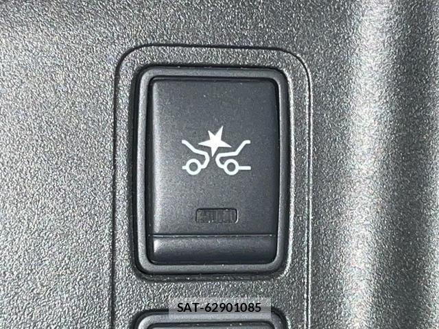 Nissan SERENA 2016-10 7798128-6