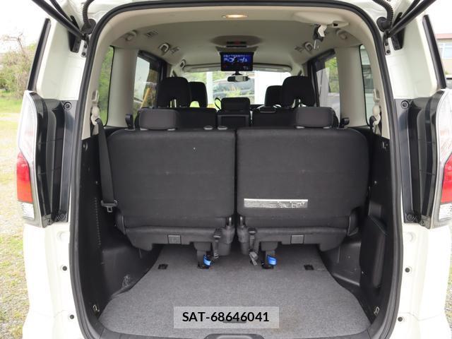 Nissan SERENA 2018-01 7798331-11