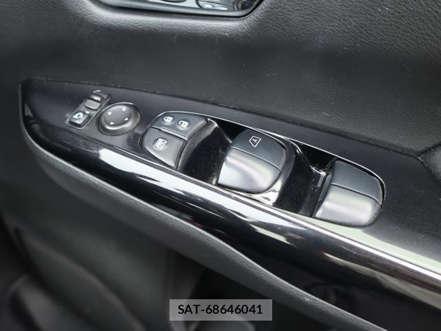 Nissan SERENA 2018-01 7798331-16