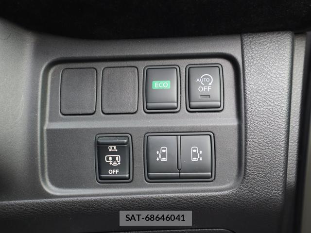 Nissan SERENA 2018-01 7798331-9