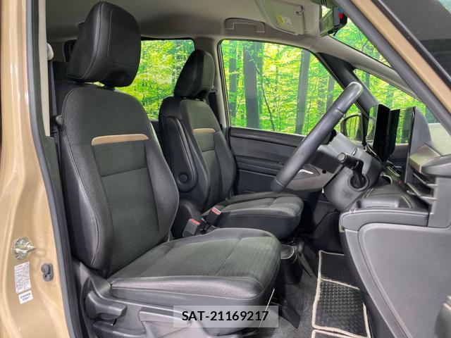 Nissan SERENA 2024-03 7799841-7