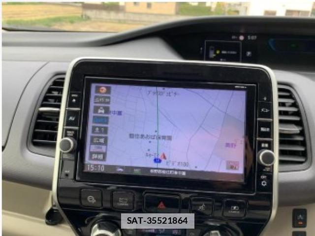Nissan SERENA 2018-06 7801132-16