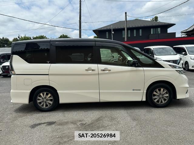 Nissan SERENA 2018-06 7802284-17