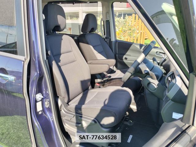 Nissan SERENA 2017-07 7802352-10