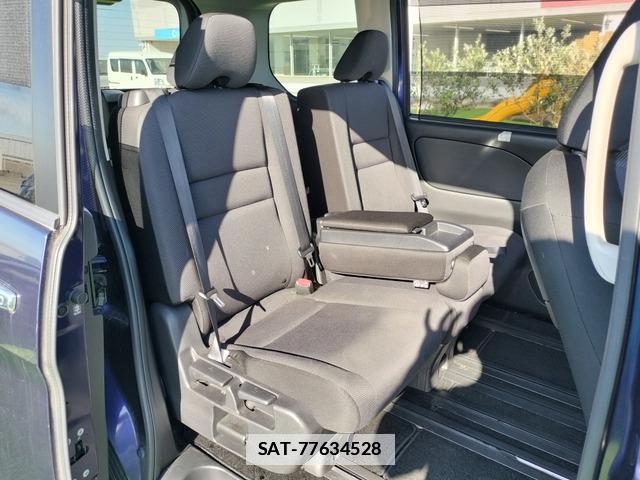 Nissan SERENA 2017-07 7802352-11