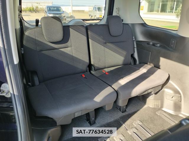 Nissan SERENA 2017-07 7802352-12