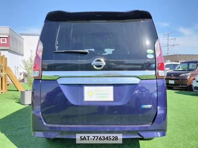 Nissan SERENA 2017-07 7802352-17