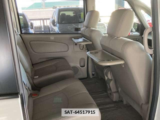 Nissan SERENA 2014-08 7804789-18