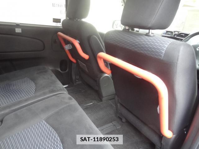 Nissan SERENA 2015-02 7805244-8