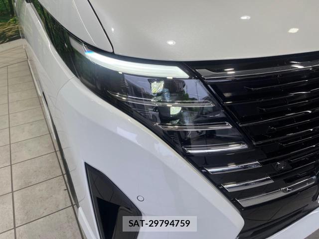 Nissan SERENA 2025-11 7806358-12