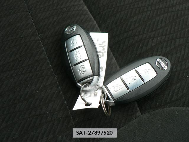 Nissan SERENA 2010-06 7806690-17