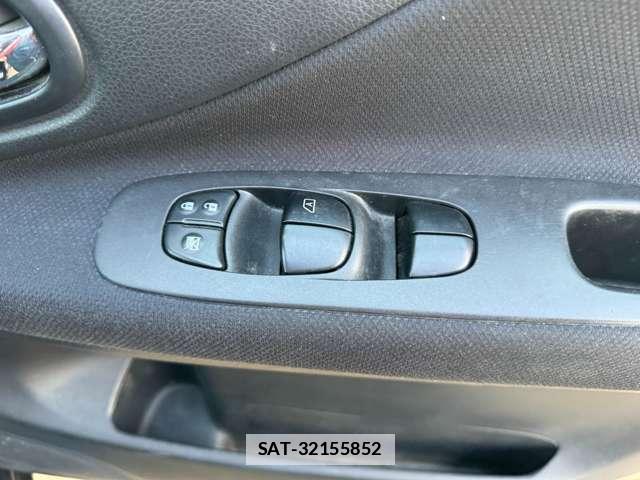Nissan SERENA 2011-07 7808250-15