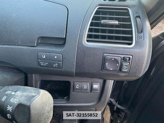 Nissan SERENA 2011-07 7808250-17