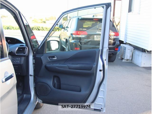 Nissan SERENA 2016-10 7808664-16