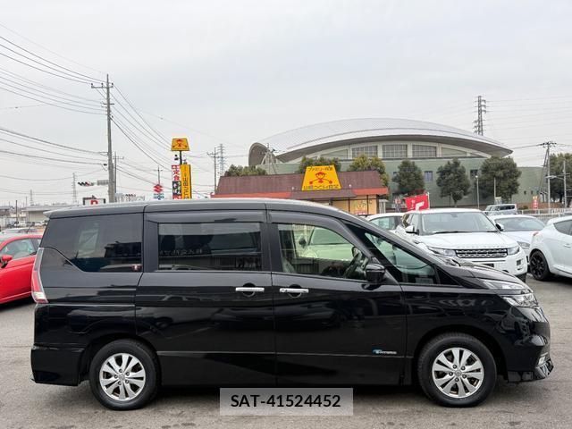 Nissan SERENA 2018-02 7808778-13