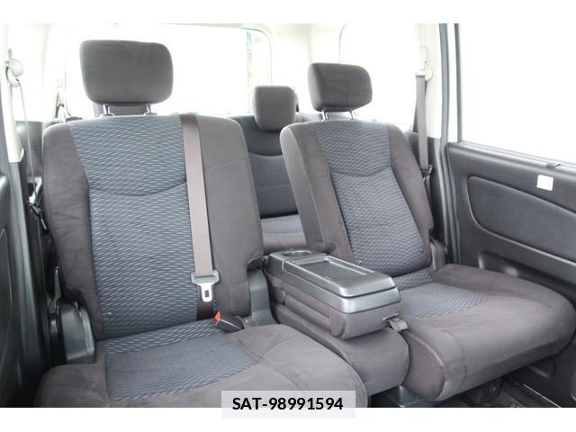 Nissan SERENA 2015-09 7810706-17