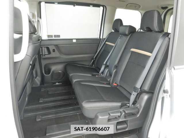 Nissan SERENA 2025-07 7810750-17
