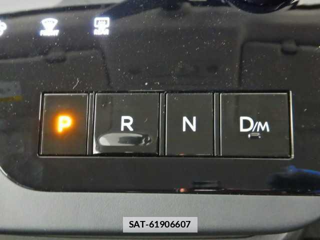 Nissan SERENA 2025-07 7810750-4