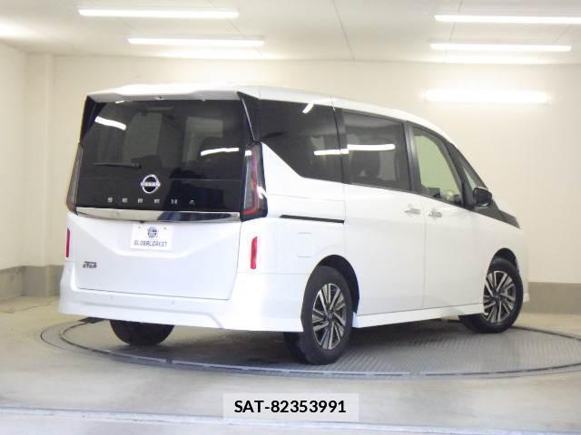 Nissan SERENA 2023-03 7810814-1