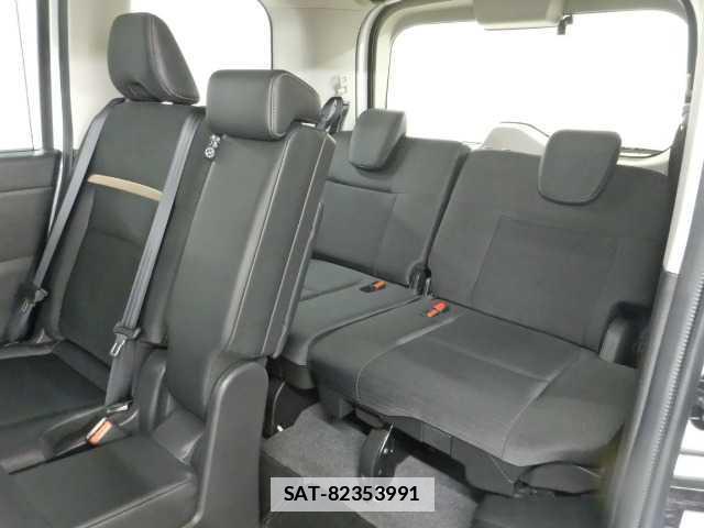 Nissan SERENA 2023-03 7810814-18
