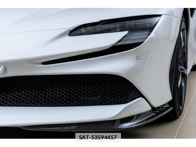 Ferrari SF90 Stradale 2022 7801784-14