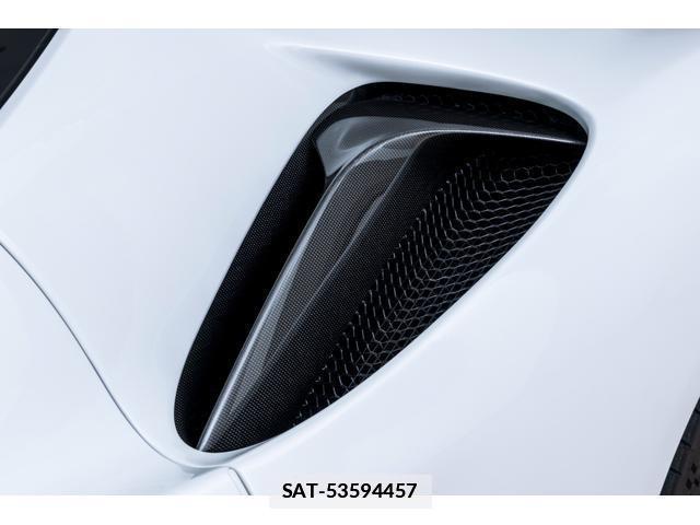 Ferrari SF90 Stradale 2022 7801784-16