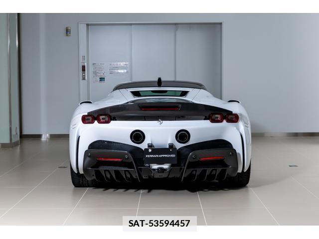 Ferrari SF90 Stradale 2022 7801784-7