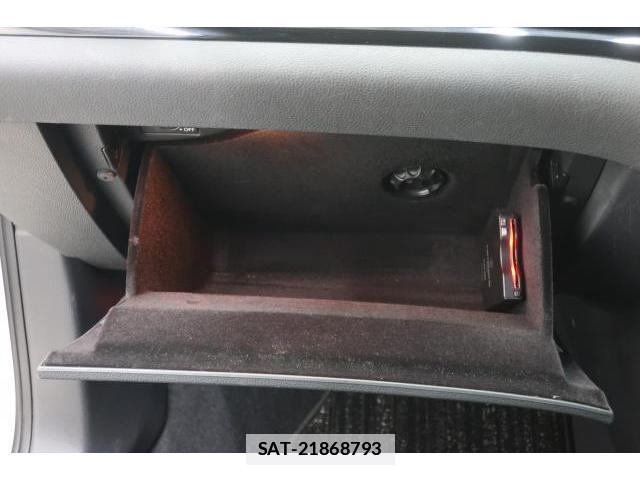 VolksWagen SHARAN 2021-06 7793163-13