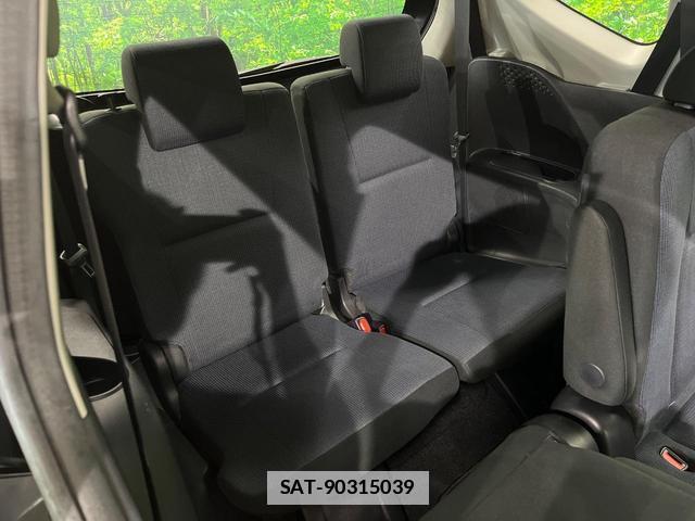 Toyota SIENTA 2015-09 7798169-11