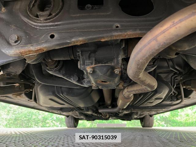 Toyota SIENTA 2015-09 7798169-19