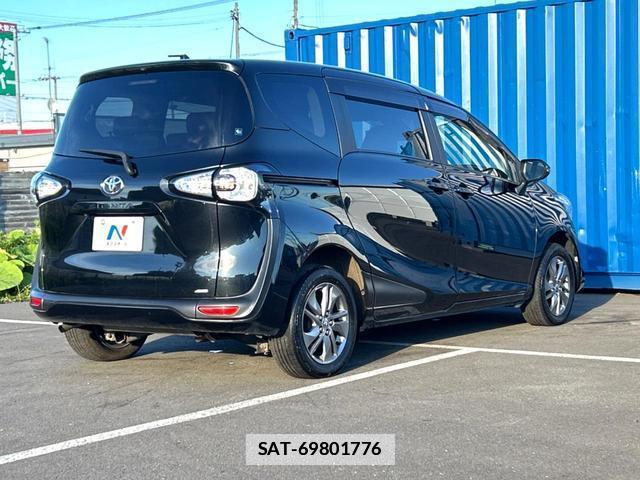 Toyota SIENTA 2016-09 7799323-17