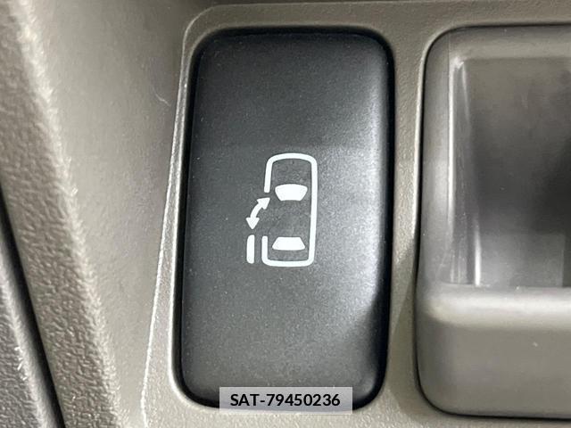 Toyota SIENTA 2009-11 7799409-5