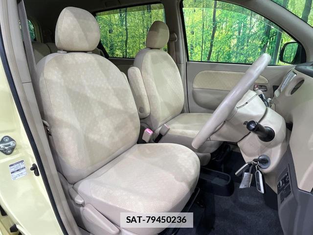 Toyota SIENTA 2009-11 7799409-7