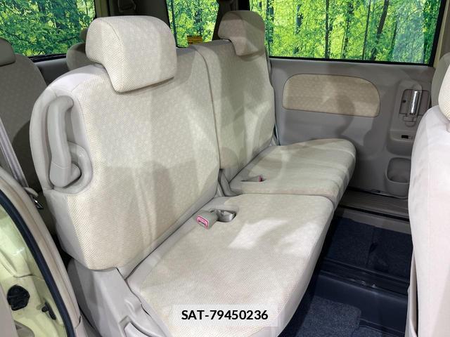 Toyota SIENTA 2009-11 7799409-8