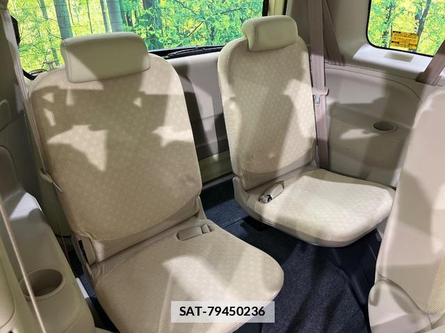 Toyota SIENTA 2009-11 7799409-9