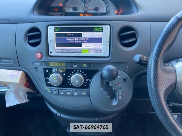 Toyota SIENTA 2012-06 7799908-15